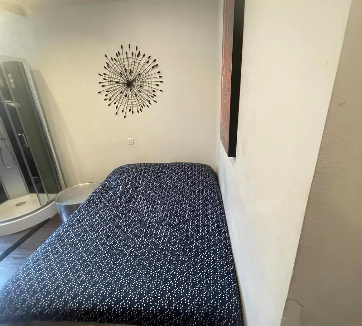 Agreable Champs Elysees Studio Paris